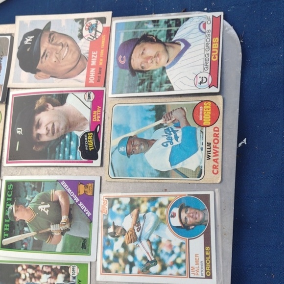 Vintage Baseball Trading Cards Collection - Picture 2 of 4